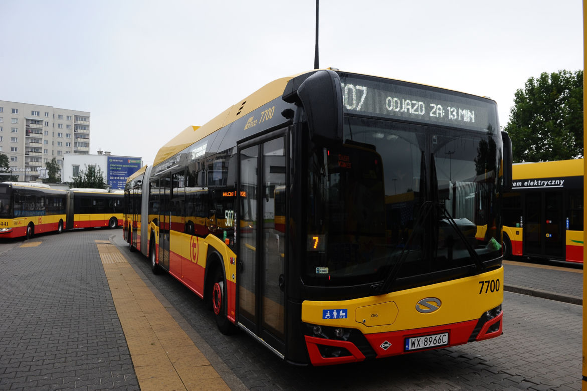 Ścisk w autobusach od września. Na tych liniach będą cięcia