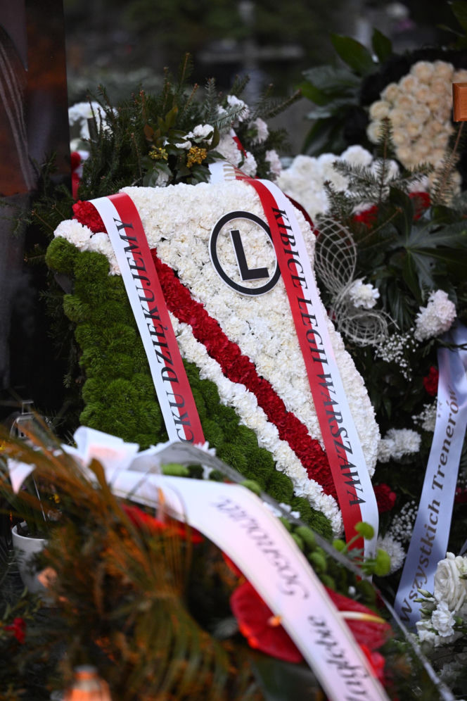 Tak wygląda grób Jacka Magiery po pogrzebie