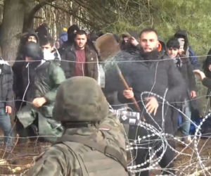 Tysiące migrantów na granicy z Białorusią! Zobacz wideo
