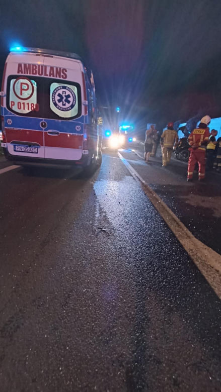 Śmiertelny wypadek pod Koninem! Kobieta i mężczyzna spłonęli w skodzie po zderzeniu z oplem [ZDJĘCIA]