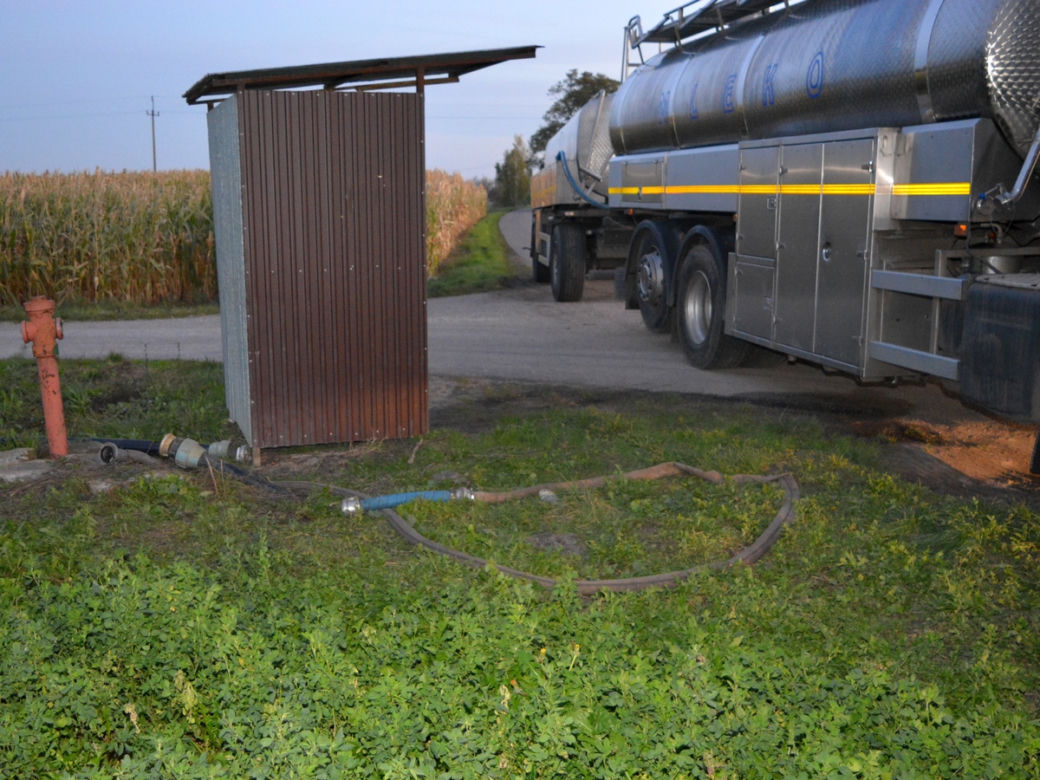 Złodziej wody wpadł na gorącym uczynku. Od miesięcy tankował cysterny z gminnego hydrantu