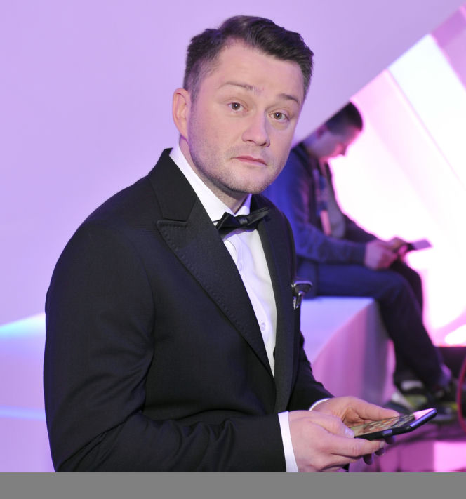 JAROSŁAW KUŹNIAR
