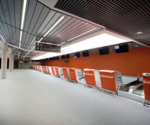 Lotnisko Modlin. Terminal