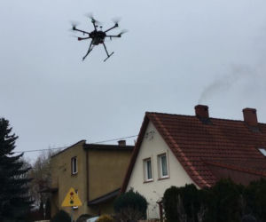 Smog w Szczecinku. Straż Miejska z dronem