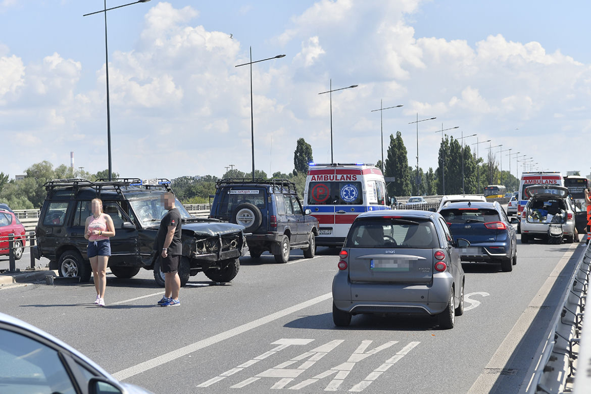 Zderzenie na Trasie Łazienkowskiej