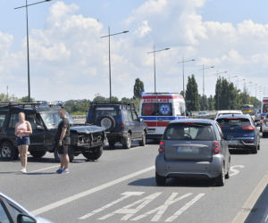 Zderzenie na Trasie Łazienkowskiej