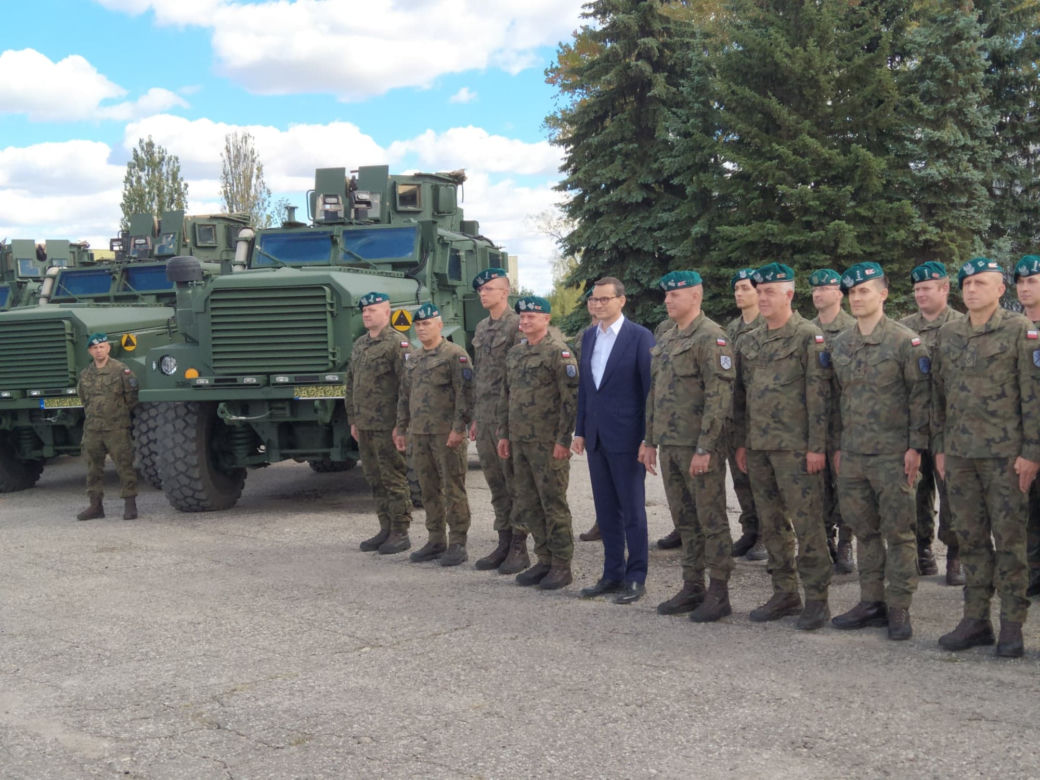 Premier Morawiecki w Siedlcach: oficjalne przekazanie 18. Dywizji Zmechanizowanej transporterów Cougar - 05.09.2022