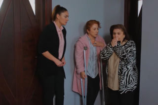 Miłość i nadzieja, odc. 354. Naciye, Yildiz, Hulya