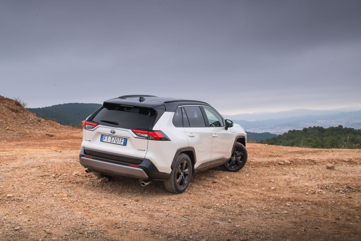 Toyota RAV4 Hybrid Selection (piąta generacja) 