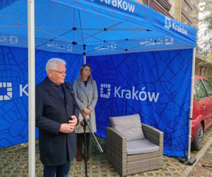 Nowy mural w Krakowie na cześć Andrzeja Wajdy. Żona reżysera nie kryje zachwytu