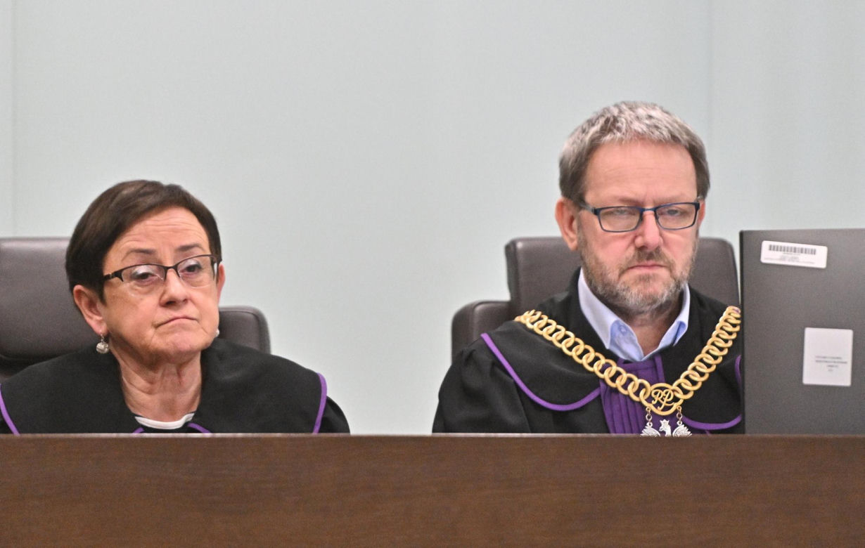 Leoś zmarł od dotkliwych poparzeń. Dlaczego Damian i Karolina nie wezwali pomocy?