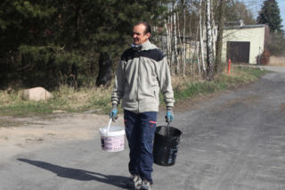 Przez urzędników noszę wodę w wiadrach