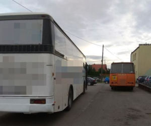 Dwa autobusy szkolne wycofane z ruchu drogowego. Powodem był fatalny stan techniczny