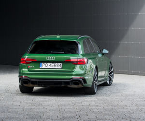 Audi RS4 Avant B9 2.9 TFSI V6 450 KM Tiptronic quattro