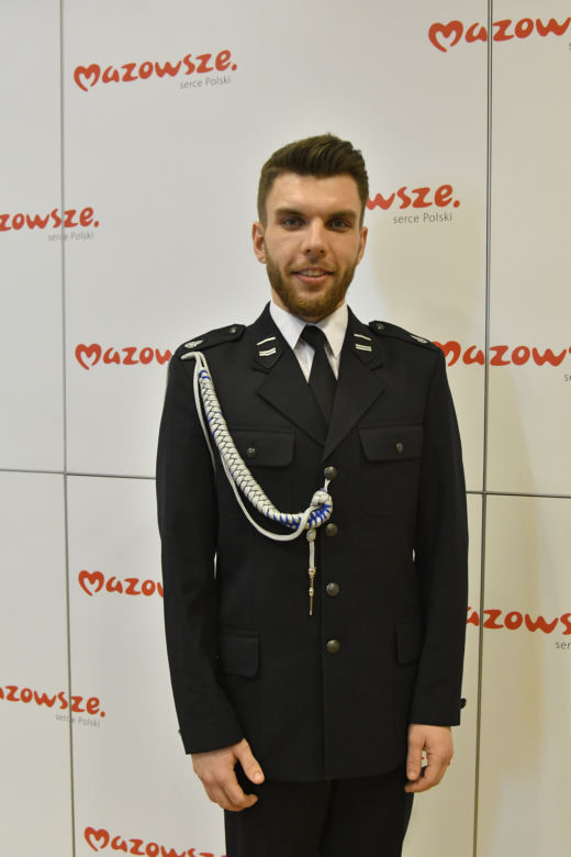 Marszałek przyznał nagrody. 15-letnia bohaterka została "Strażakiem Miesiąca"