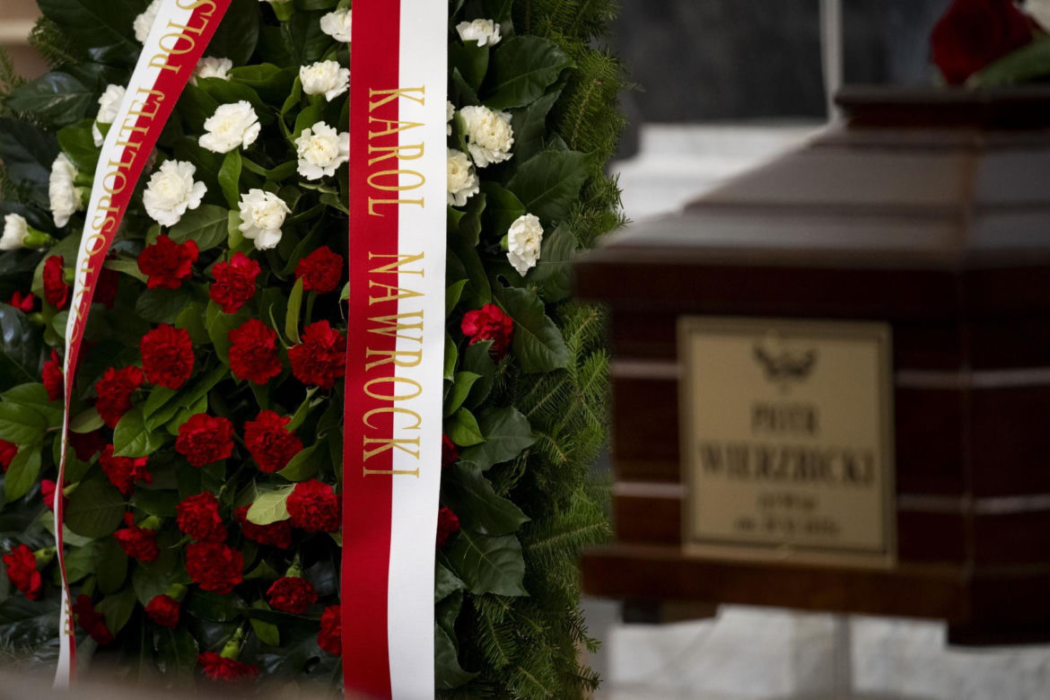 Jarosław Kaczyński na pogrzebie pierwszego naczelnego "Gazety Polskiej"