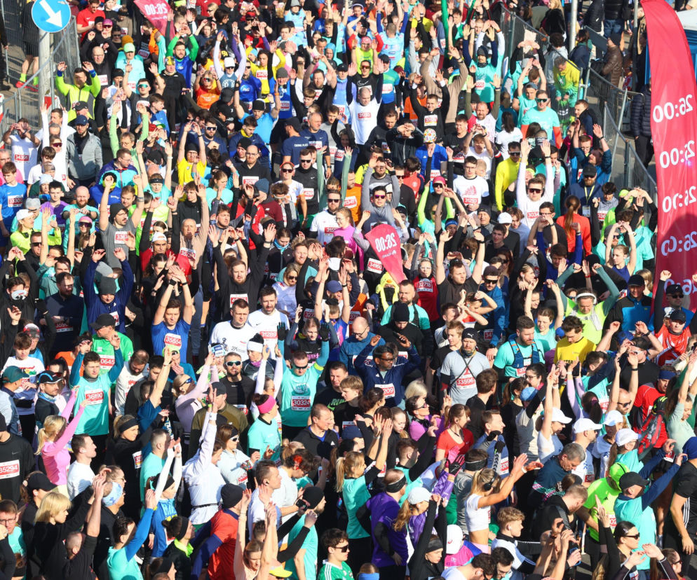 Tłumy na ulicach Warszawy. Poznaliśmy zwycięzców jubileuszowego Biegu na Piątkę