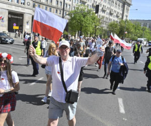 Warszawa.  Marsz Konstytucji 3 Maja