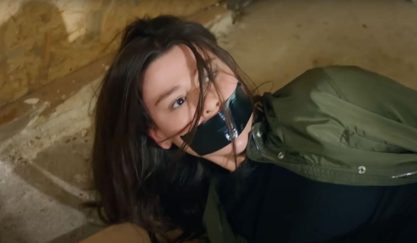 Melis naprowadzi porywacza na trop Zeynep. Dojdzie do tragicznego wypadku i dziewczyna zostanie pojmana.