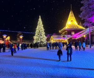 Rovaniemi w Finlandii. Wioska Świętego Mikołaja