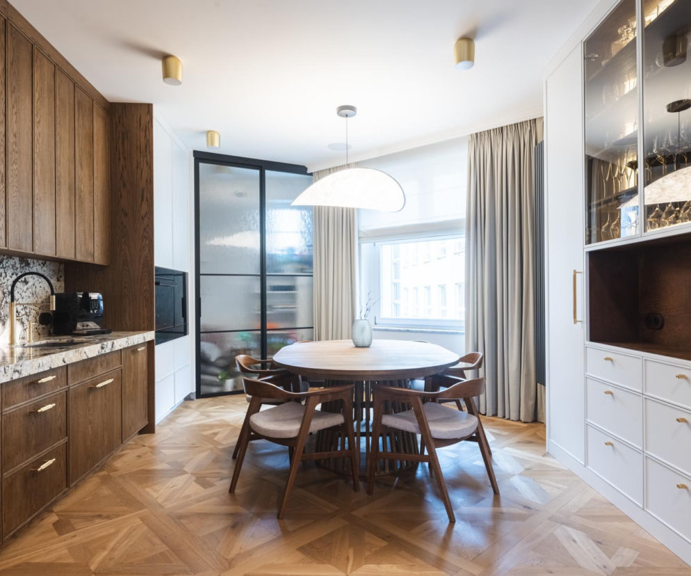 Nowe życie w kamienicy. Rodzinny apartament na Świętojańskiej w Gdyni