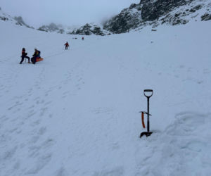 Wypadek w Tatrach! Snowboardzista ranny na Rysach, dramatyczna akcja TOPR