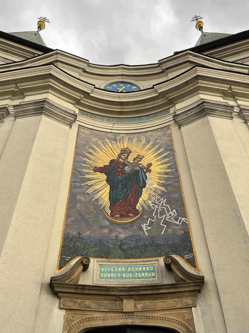 Sanktuarium, Svaty Hostyn