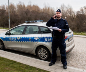 Koronawirus w Trójmieście. Tak policjanci sprawdzają czy przestrzegasz kwarantanny
