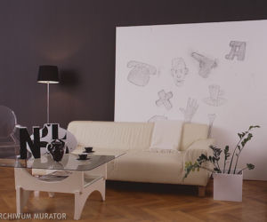 Biała sofa w salonie