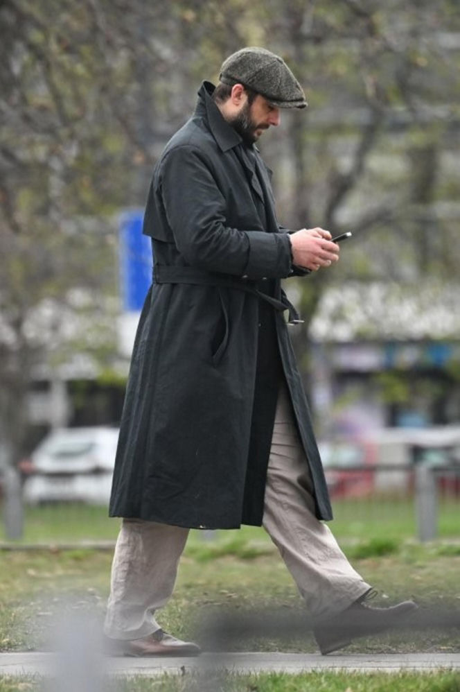 Rozwód Gąsiorowskiej i Żurawskiego w toku! Aktor czekał pod salą z kubkiem w ręku