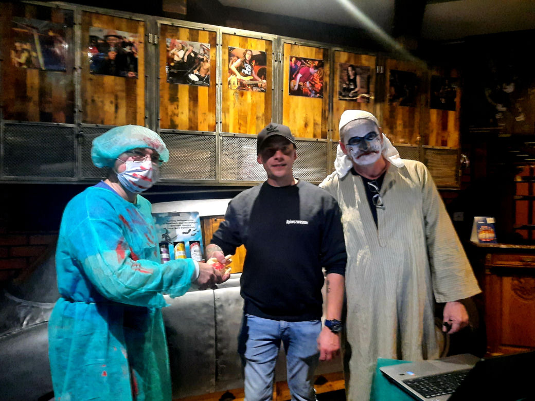 Halloweenowy turniej szachowy w Hard Rock Pubie Pamela. Torunianie i goście bawili się doskonale