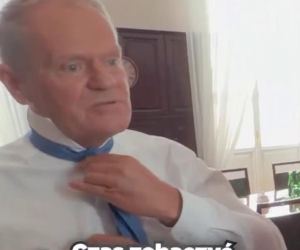 Artur Barciś chciał sprawdzić czy Tusk nosi perukę