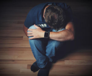 Przemoc domowa w Warszawie. Lawinowo rośnie liczba Niebieskich Kart. Przerażające dane