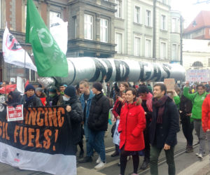 Katowice: Marsz dla klimatu przeszedł ulicami miasta. 3 osoby zostały zatrzymane [ZDJĘCIA]