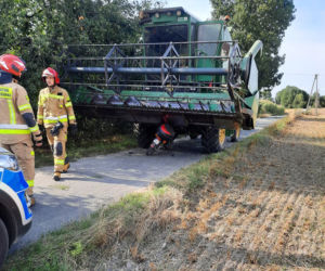 Motocyklem...staranował kombajn! Spod kolosa wyszedł o własnych siłach!