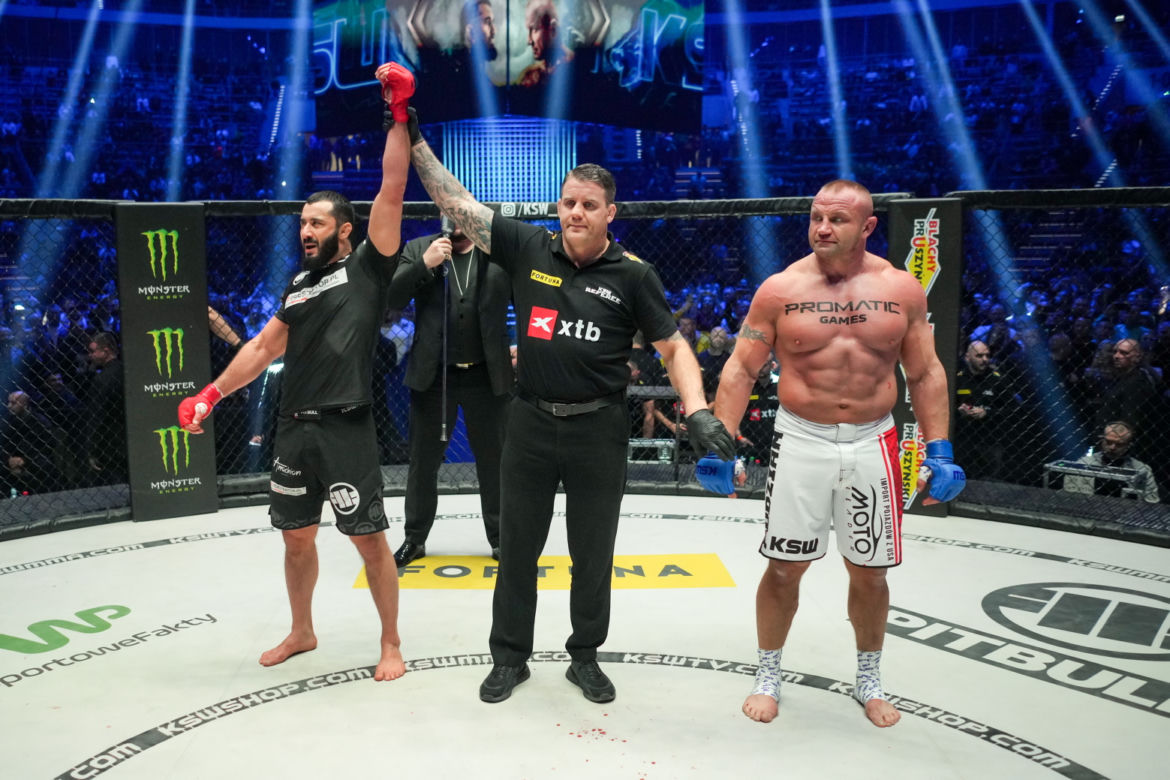 Mamed Khalidov rozbił Mariusza Pudzianowskiego na KSW 77 