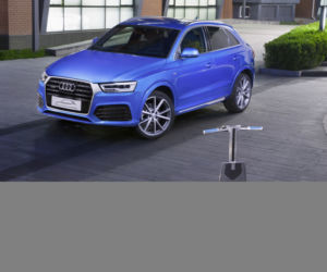 Audi Q3 z elektryczną deskorolką