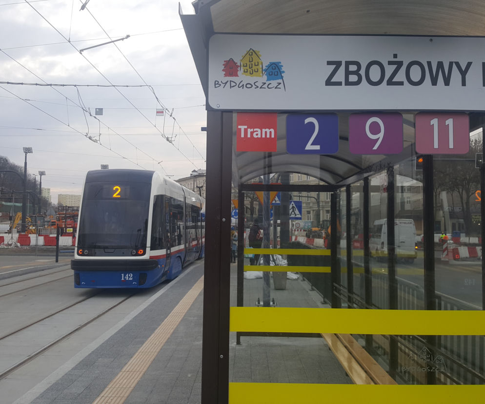 Tramwaj na Kujawskiej w Bydgoszczy 