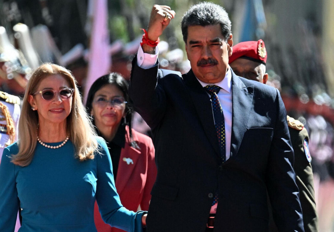 Nicolas Maduro z małżonką zostali schwytani i wywiezieni z kraju