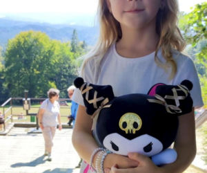 10-letnia Laura potrącona przez SUV-a! Lekarze walczą o jej życie, rodzice nie tracą nadziei