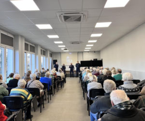 W 2025 roku seniorzy w Wielkopolsce stracili łącznie ponad 21 mln złotych! Policja organizuje Dzień Babci i Dziadka, aby przestrzegać przed oszustami  