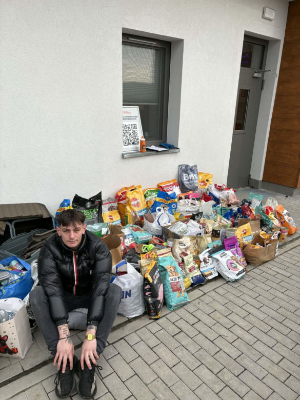 Rekord pobity! Ponad 400 kg karmy zebrane w akcji TikTokera dla schroniska w Ostrowie