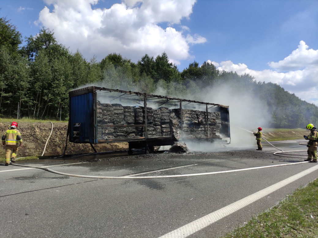 Pożar TIRa na autostradzie A4 w Mysłowicach