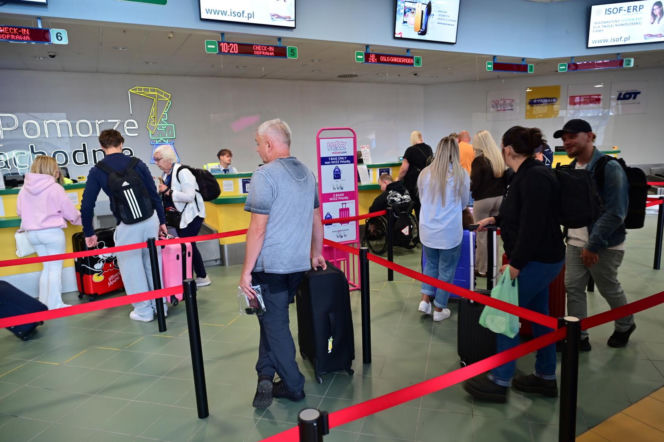 Stara hala odlotów na lotnisku w Goleniowie