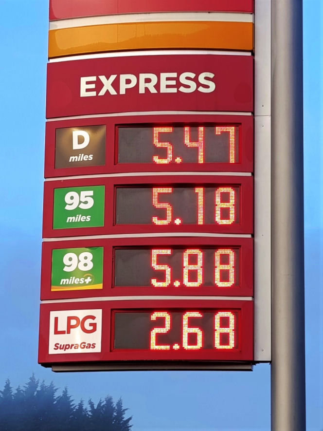 Ceny paliwa w Lubieszynie przy granicy z Niemcami