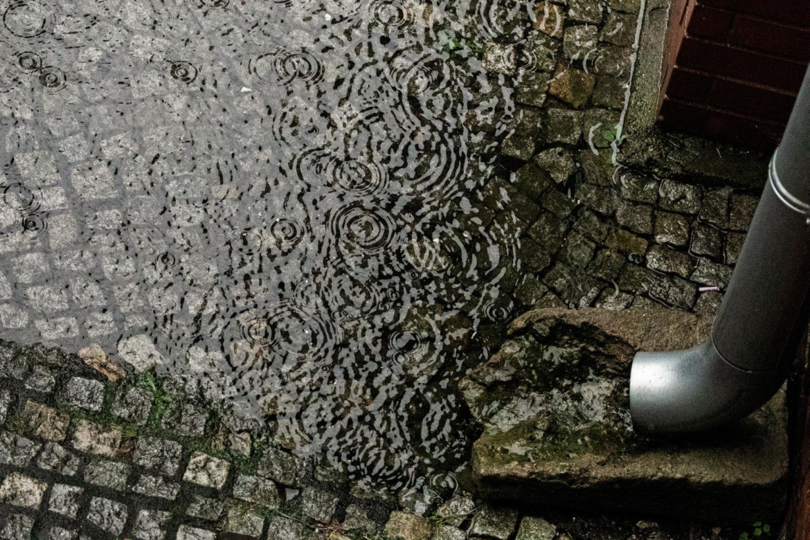 Fala powodziowa zbliża się do Wrocławia. Mieszkańcy szykują się do walki z żywiołem