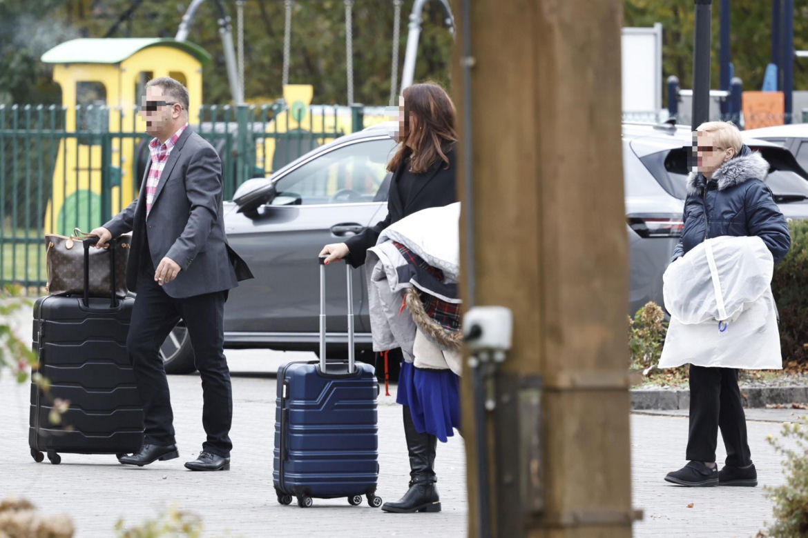 Tłumy gości na ślubie Katarzyny Cichopek i Macieja Kurzajewskiego. Wiemy, kto się pojawił