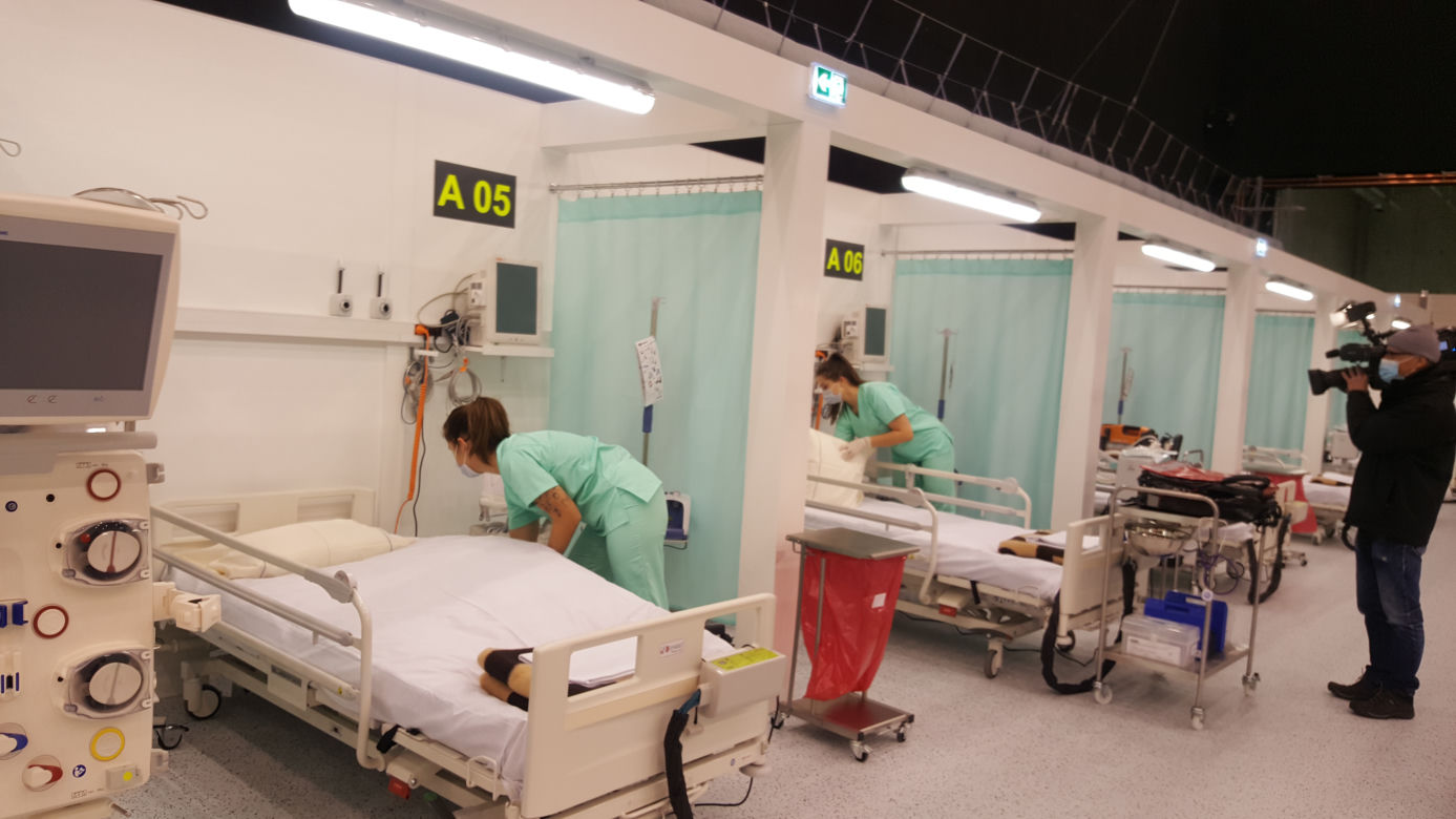 Szpital tymczasowy w Katowicach gotowy na przyjęcie pacjentów