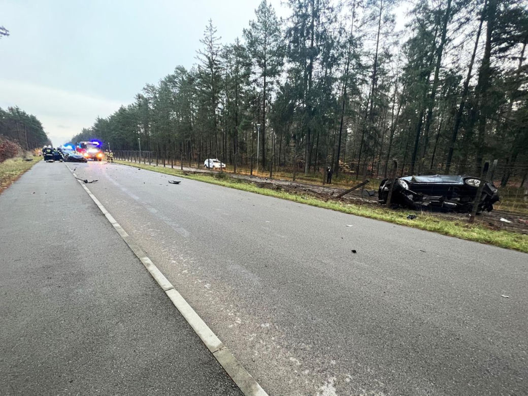 Masakra drogowa z udziałem BMW. Cztery osoby w szpitalu