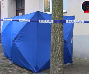 Tragedia w Warszawie. Wyszedł na oblodzony balkon, poślizgnął się i spadł. Nie żyje